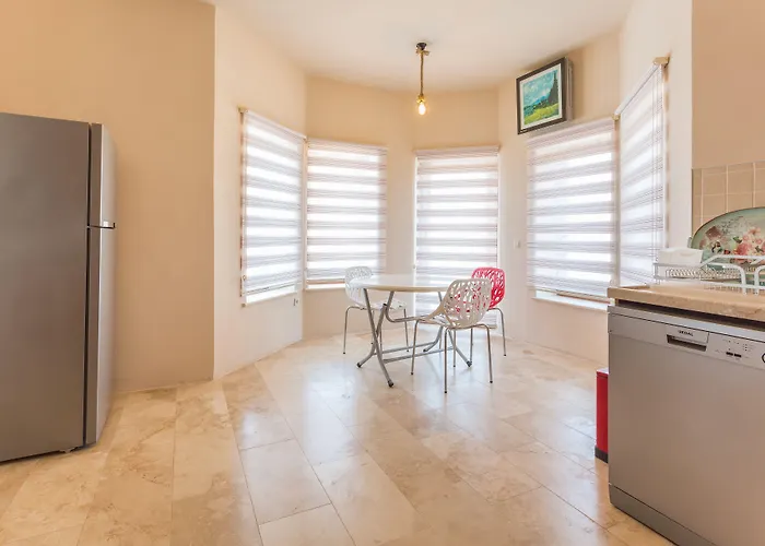 Hillcity (adults Only) 3*