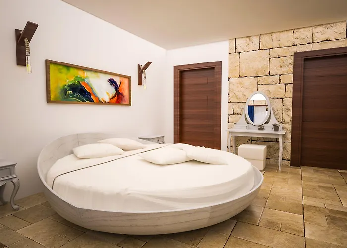 Hotel Hillcity (adults Only)